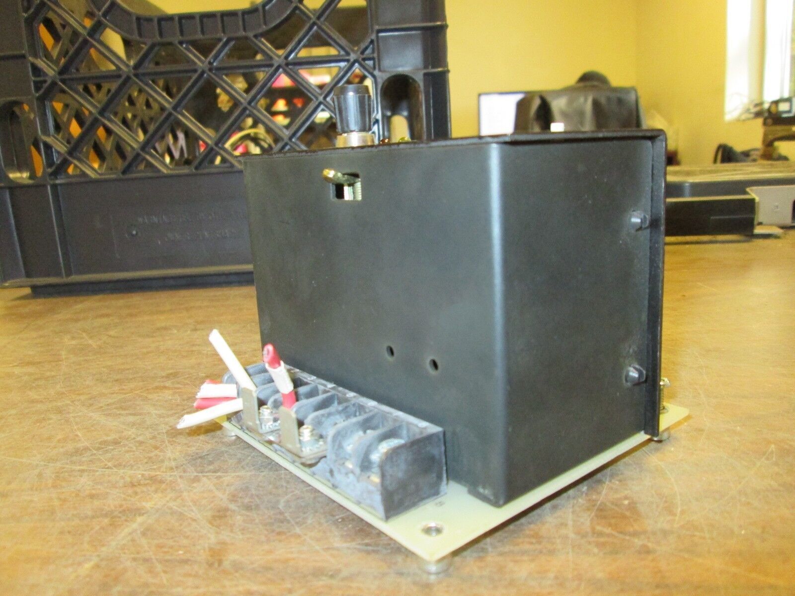 Extron Model 540 Current / Voltage Sensitive Relay 540-41112 Used