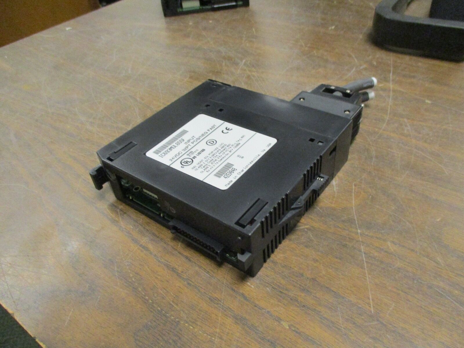 GE Fanuc Pos/Neg Fast Input Module IC693MEDL655F 24VDC 32PT 7.0mA/PT Used