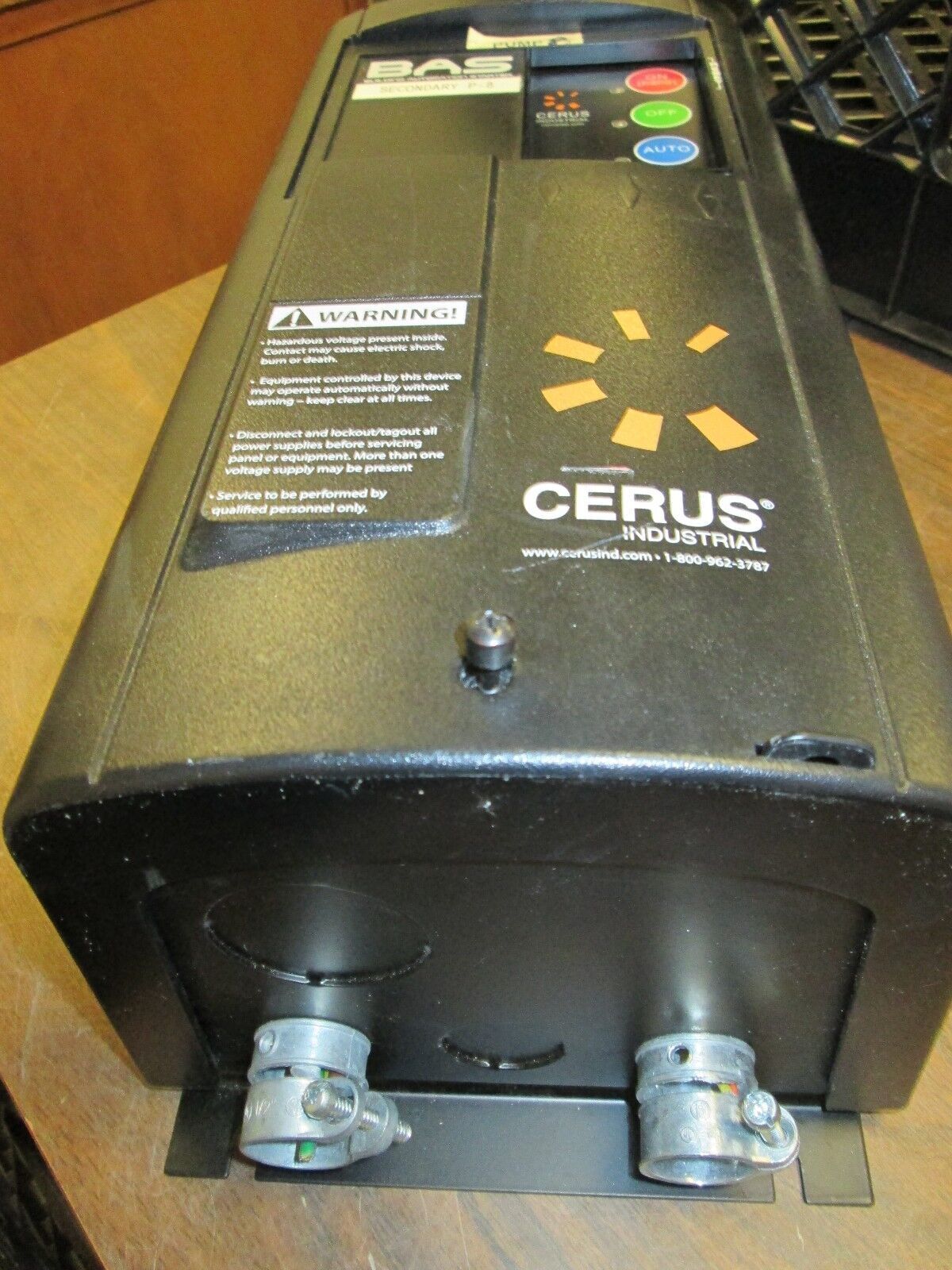 Cerus Motor Starter BAS1-22/J-22P 10HP/3HP 460/208VAC 3Ph nema 1 enclosure Used