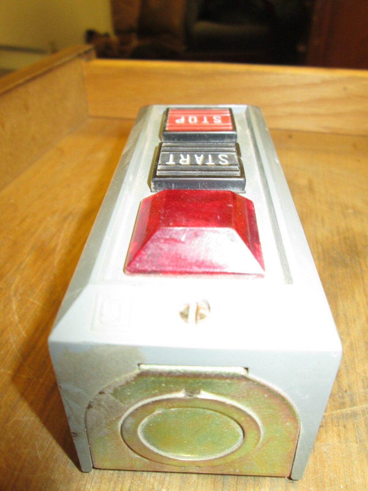 Square D Control Station 9001 BG-308 600V AC/DC Max Used