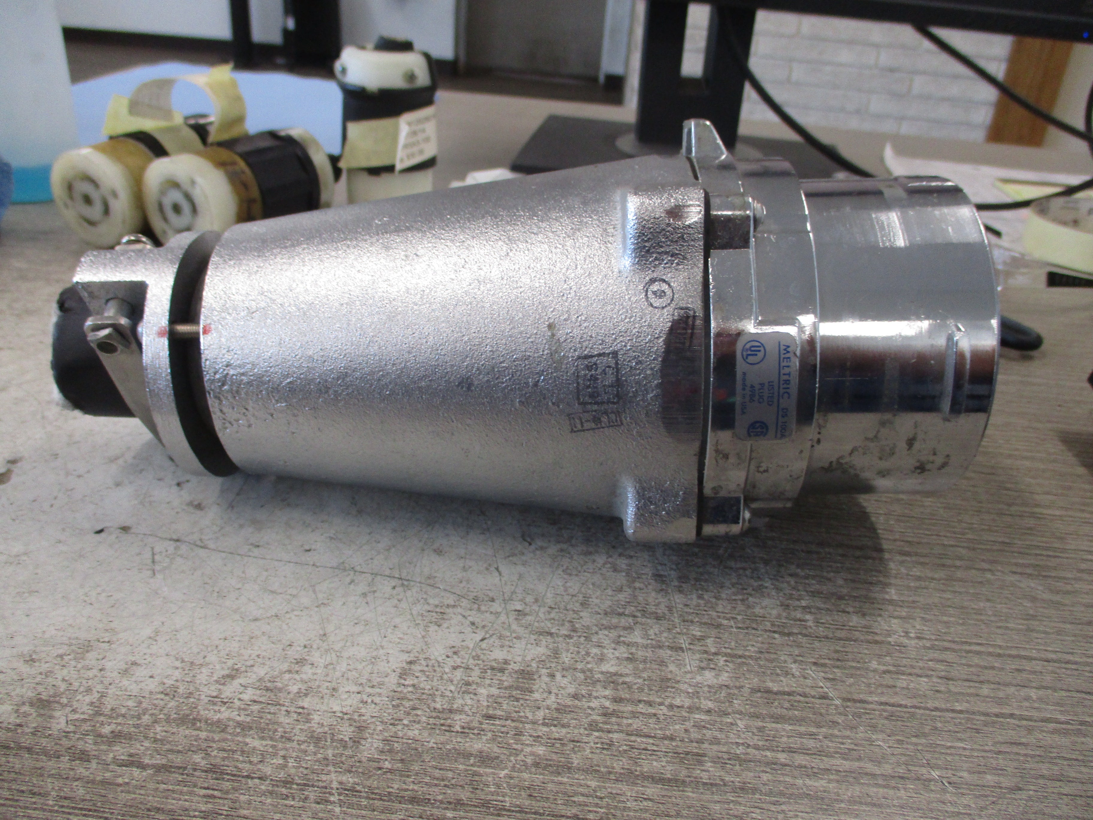 Meltric Plug DS100A / DS9125P / 37-91033-DHI Used