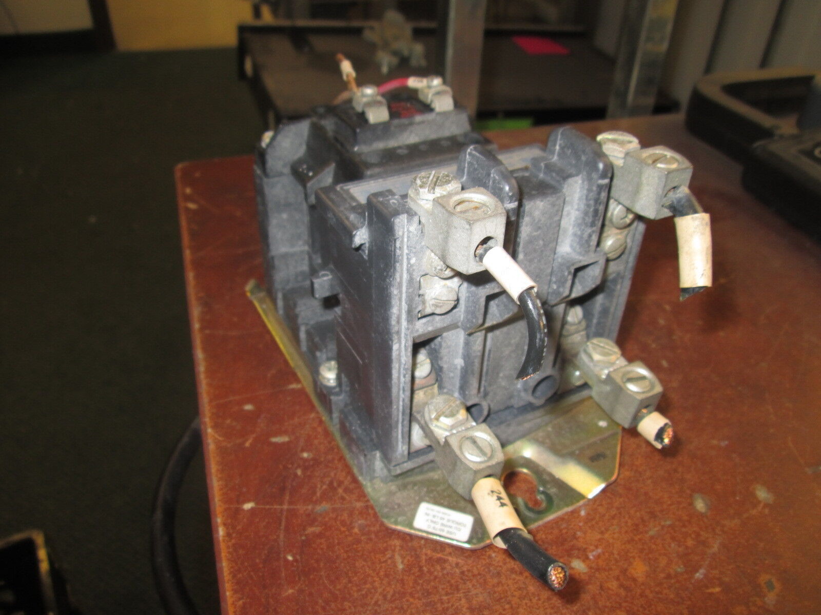 Allen-Bradley Contactor 500L-COD92 120V Coil 60A Used