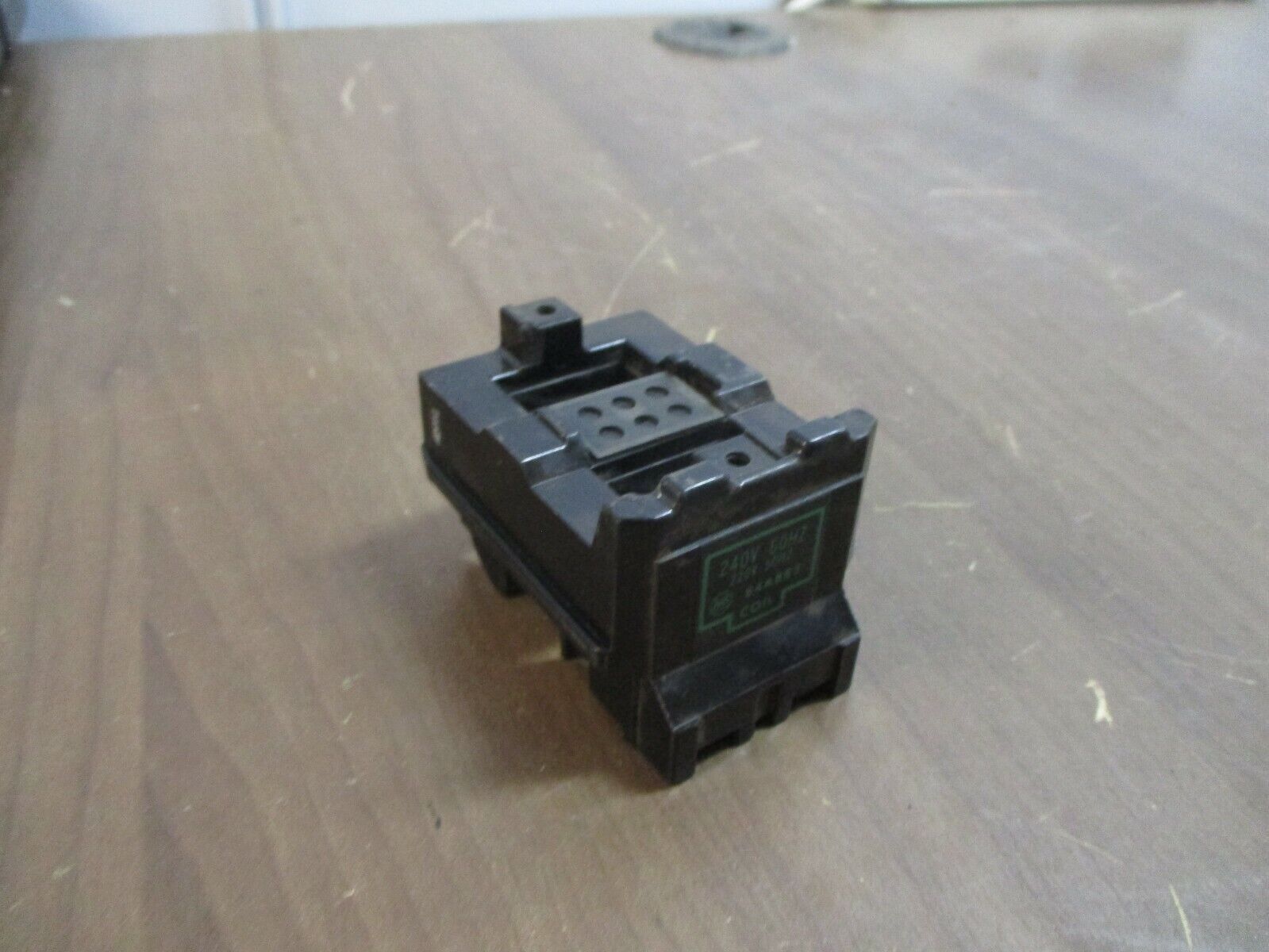 Allen-Bradley Magnetic Coil 84AB83 240V@60Hz 220V@50Hz *No Terminal Screws* Used