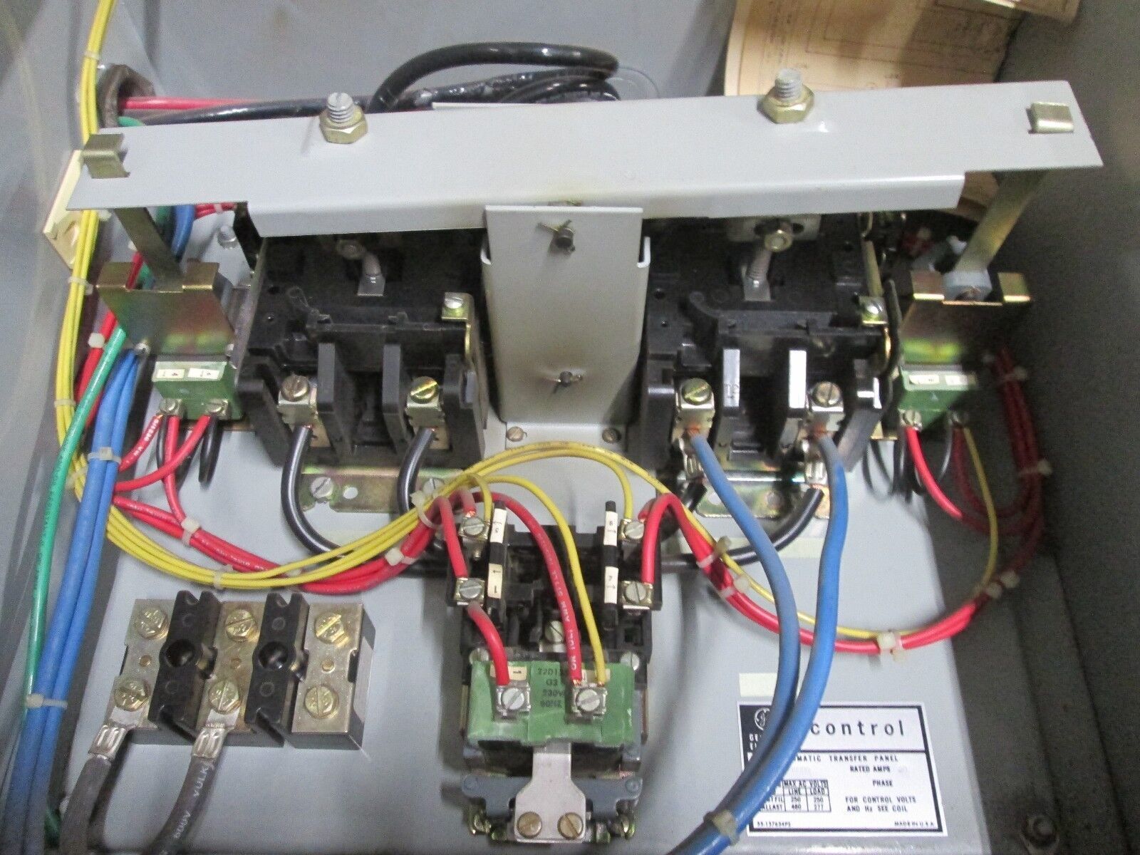 GE Control Automatic Transfer Panel CR160TD4BB00 60A 1Ph 230V Coil Used