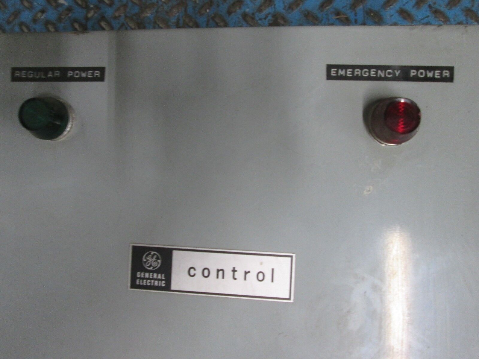 GE Control Automatic Transfer Panel CR160TD4BB00 60A 1Ph 230V Coil Used