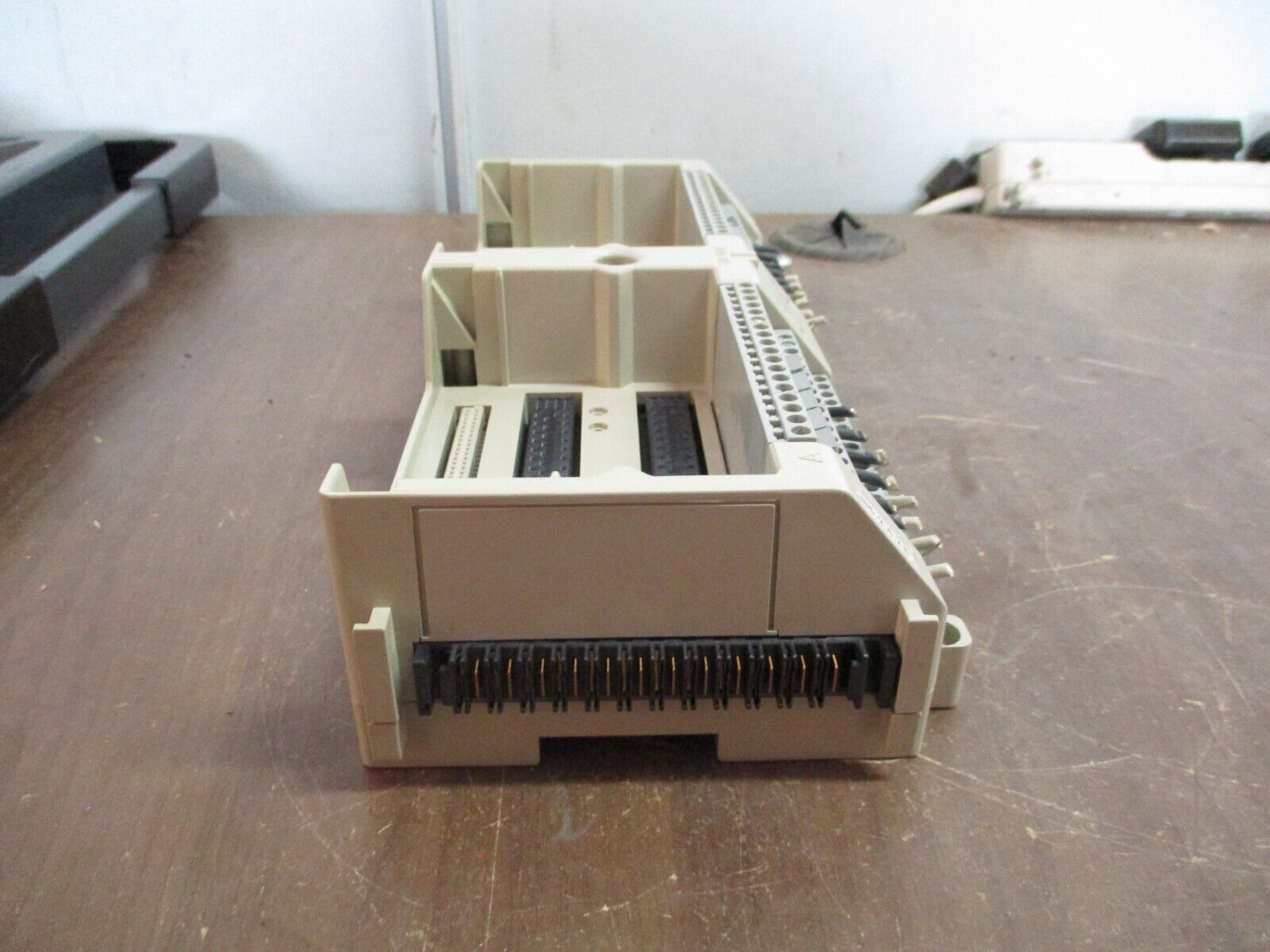 Emerson Ovation Process Control Base 1B30035H01 Rev. 05 Used