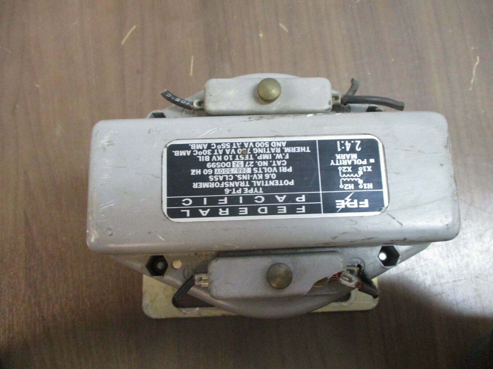 FPE Type PT-6 Potential Transformer 2752D0599 Ratio 2.4:1 Pri: 288/500V 60HZ