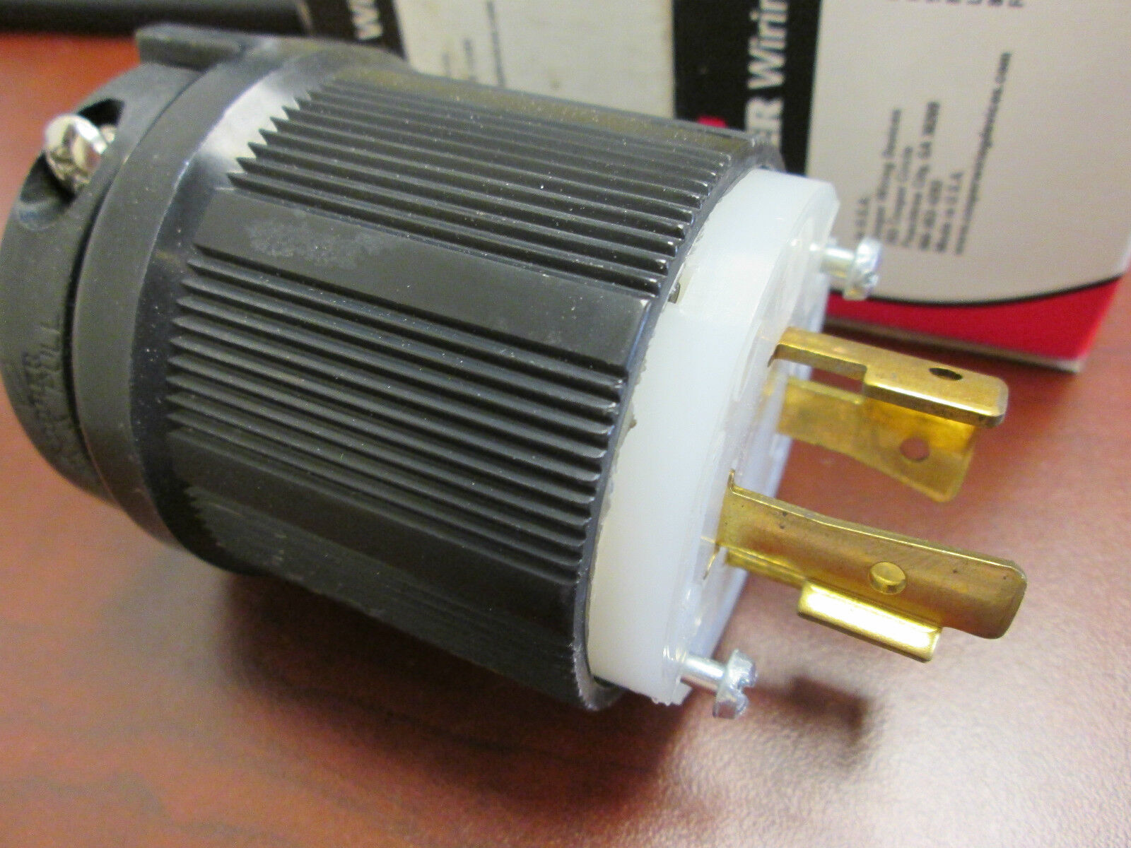 Cooper CWL1520P and CWL1620P 20A 250V and 480V lot of 2 New Surplus