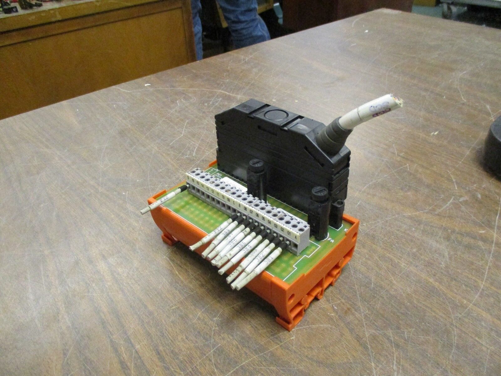 Entrelec Interface BF OM-16 20-Terminal Used