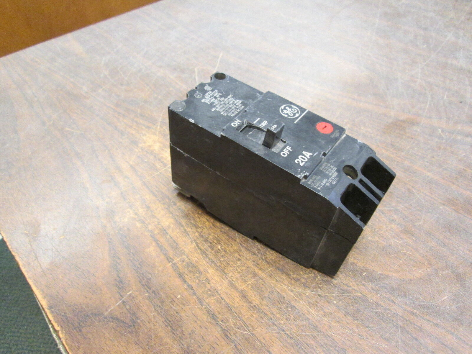 GE Circuit Breaker TEY220 20A 277/480V 2P Used