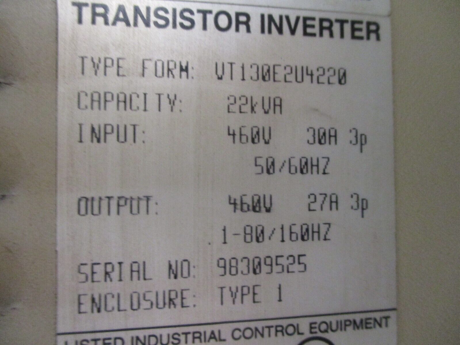 Toshiba Tosvert-130E2 AC Drive VT130E2U4220 20HP 3Ph *Cracked Cover* Used