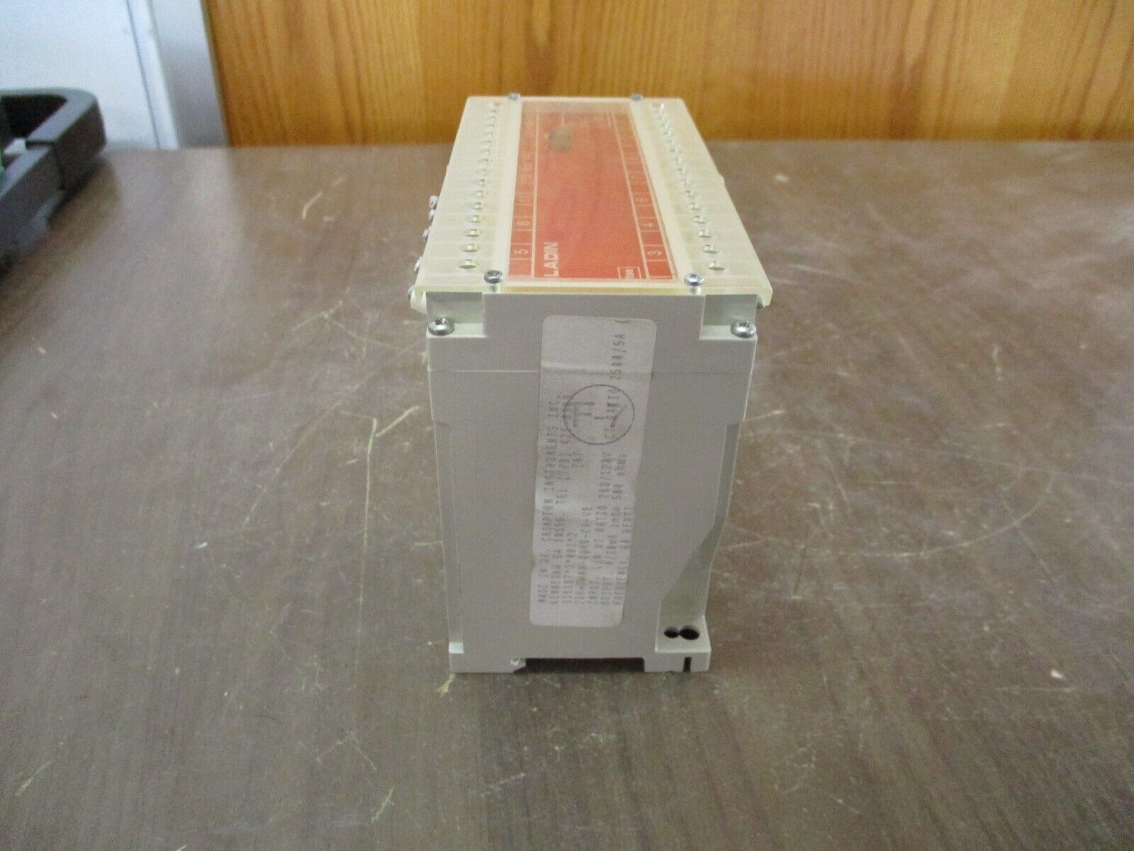 Crompton Paladin Transducer 256-TWNU 0-2000kW 60Hz PT: 288:120 CT: 2500:5 Used