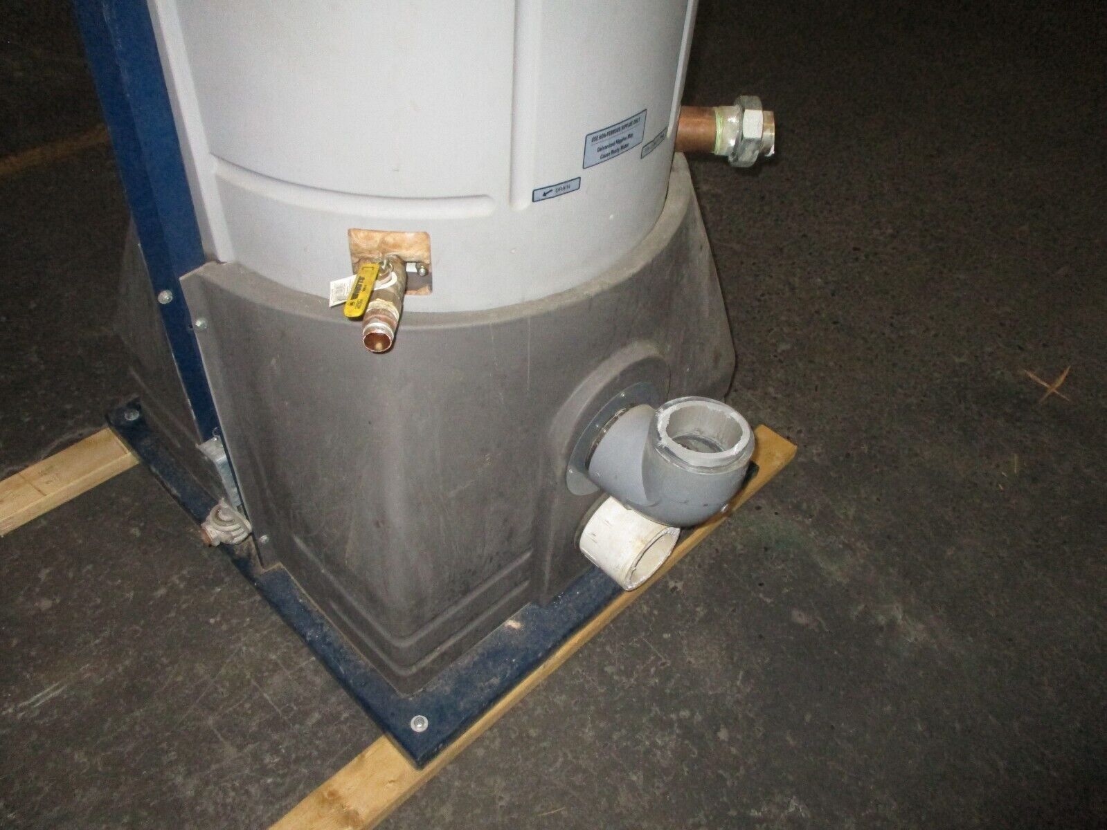 PVI Platinum Condensing Firetube Water Heater 399 SS A-PN 399,000 BTU 70-Gallon