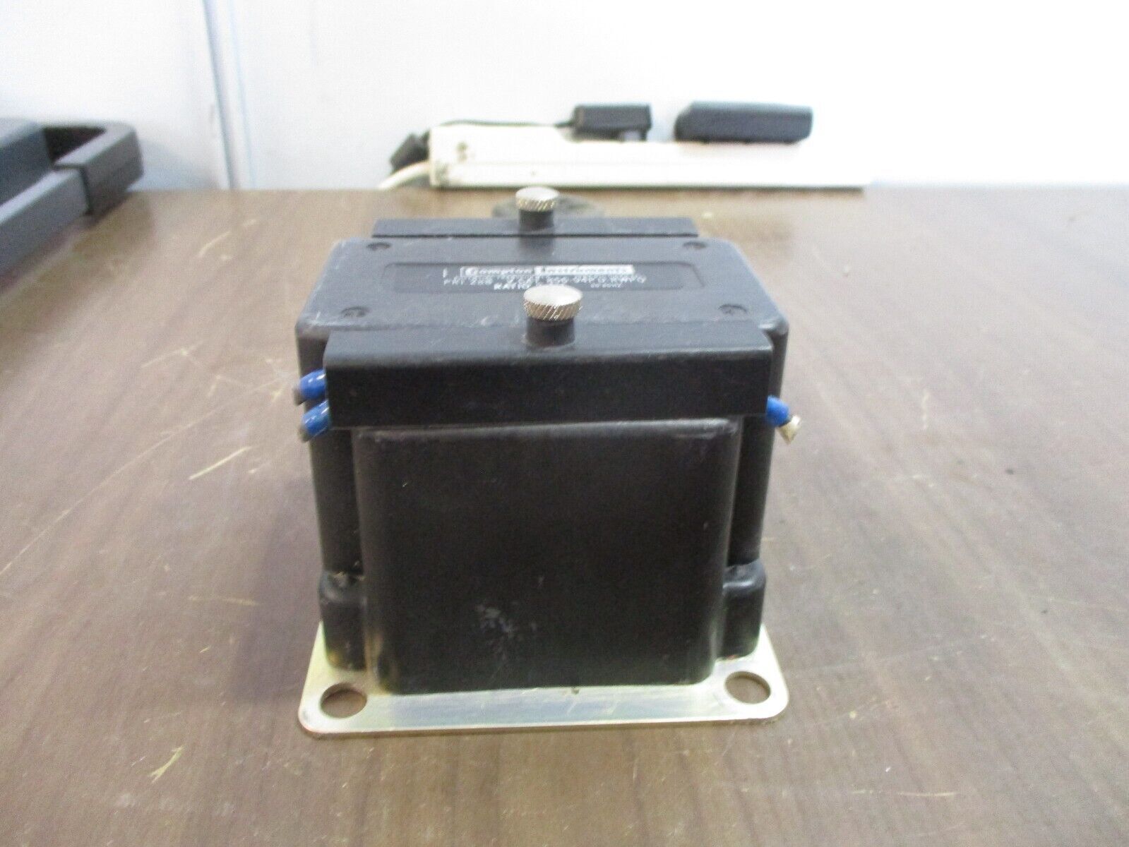 Crompton Instruments Potential Transformer 856-94PU-RWPQ Pri: 288V Ratio 2.4:1