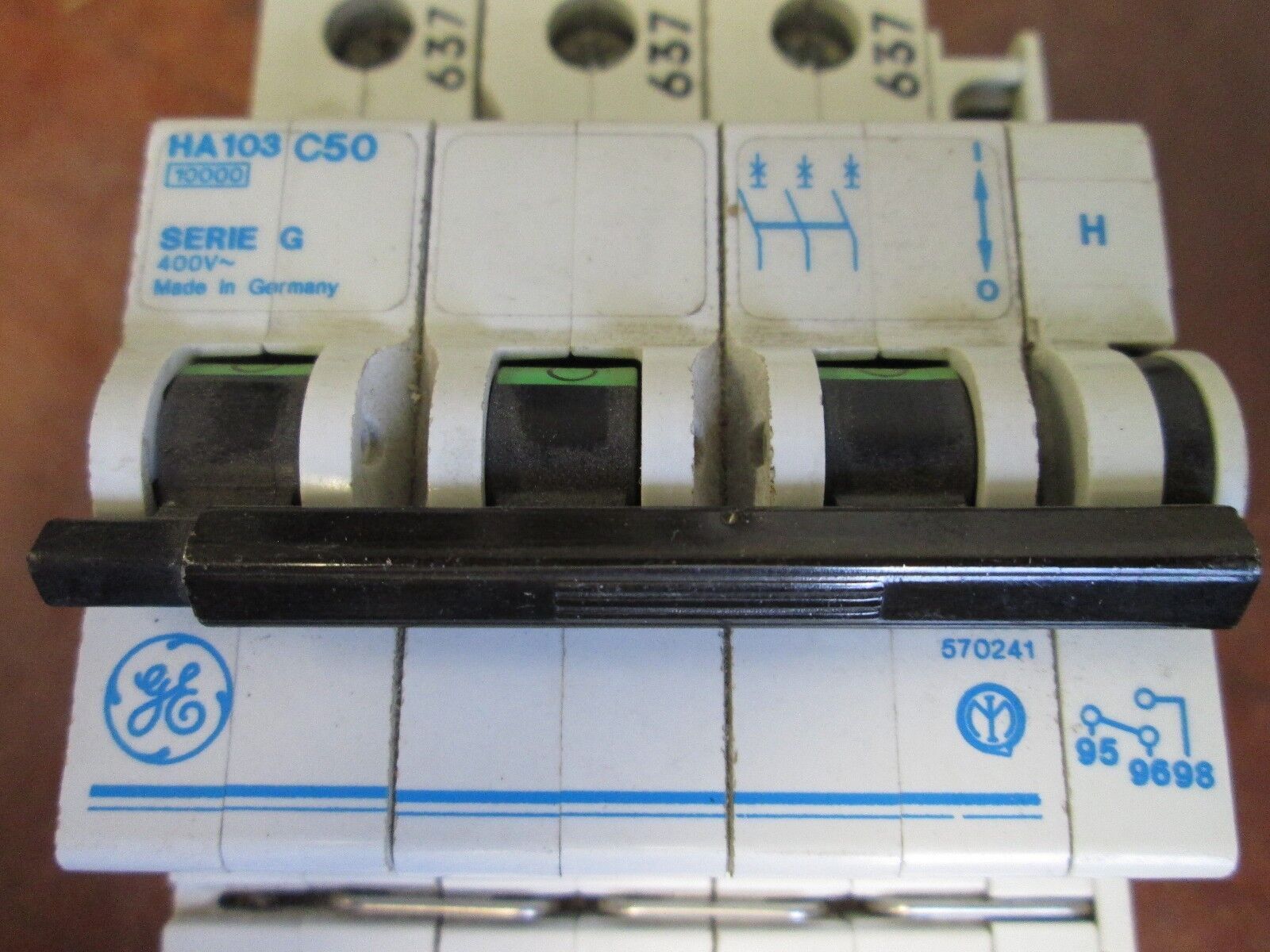 GE Circuit Breaker w/ Aux Contact HA103 C50 50A 400V 3P+Aux Used