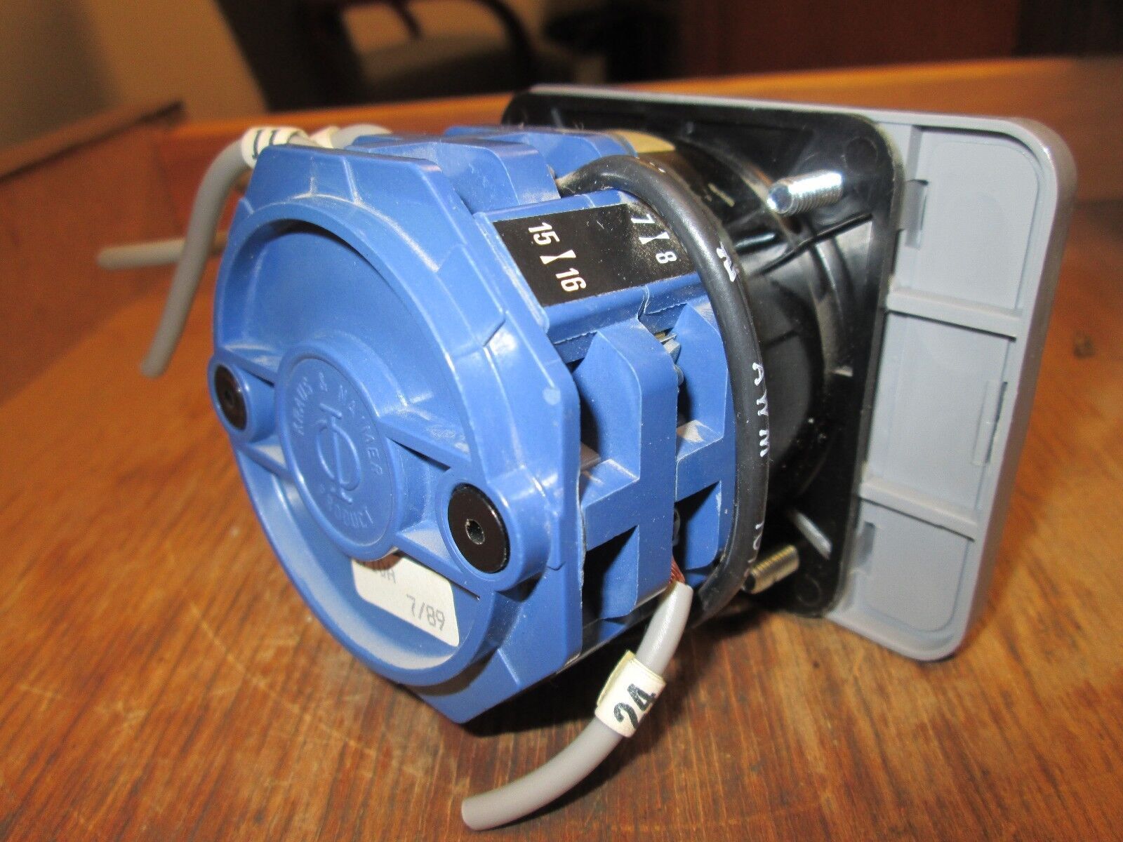 Kraus & Naimer Ammeter Switch A11 A048 4-position 10A 600VAC Used