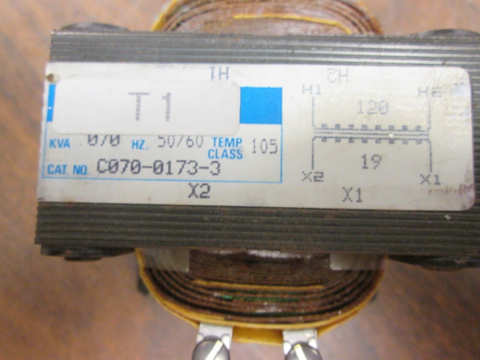 Micron Transformer C070-0173-3 .070 KVA Pri: 120V Sec: 19V 50/60Hz Used