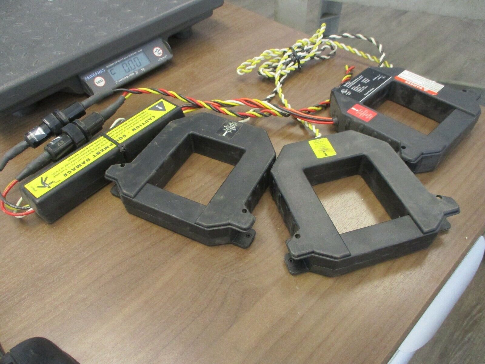 Square D PowerLogic Enercept Meter 3020 B08-3 800A Used