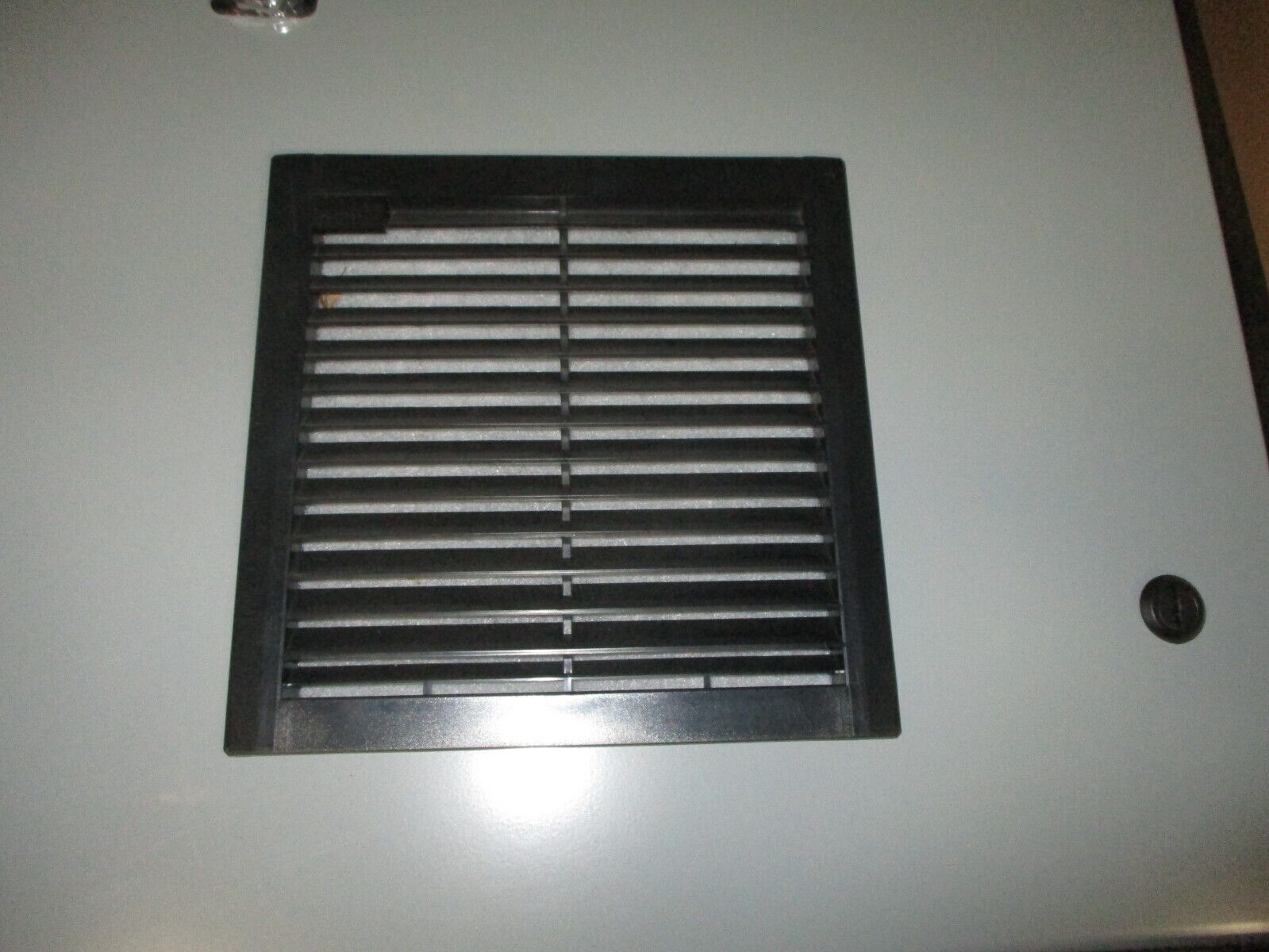 WEG AC Drive CF-CUSTOM-00162 15HP Input: 460VAC 24A 60Hz Output: 460VAC 24A 60Hz