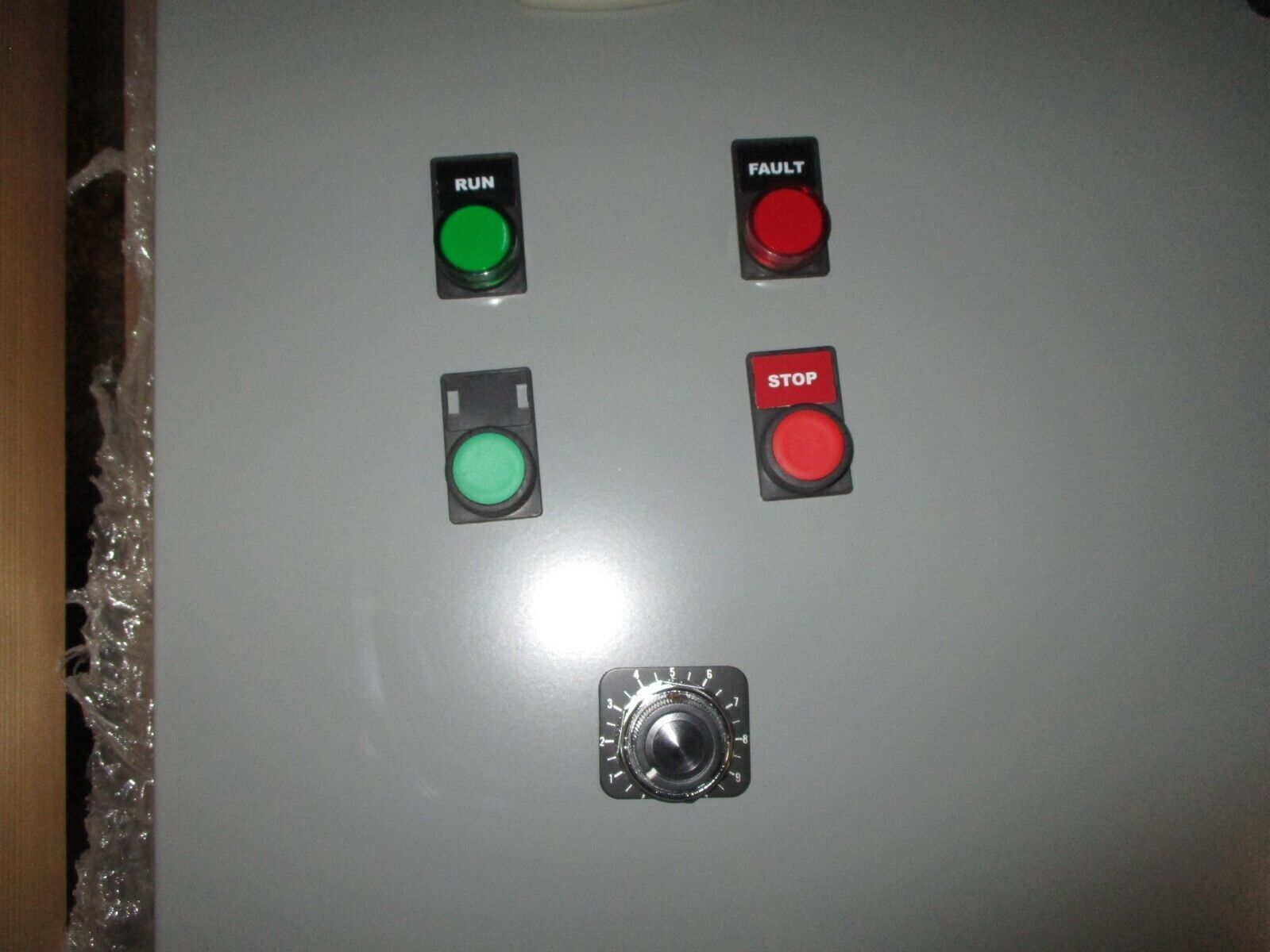 WEG AC Drive CF-CUSTOM-00162 15HP Input: 460VAC 24A 60Hz Output: 460VAC 24A 60Hz