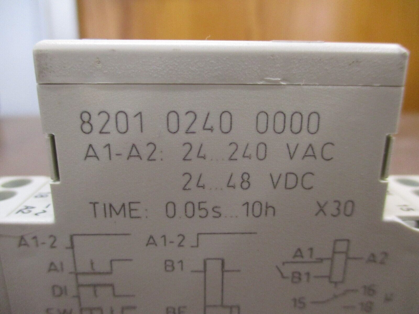 Finder Time Delay Relay 8201 0240 0000 Time: 0.05s-10h *Missing DIN Rail Mount*