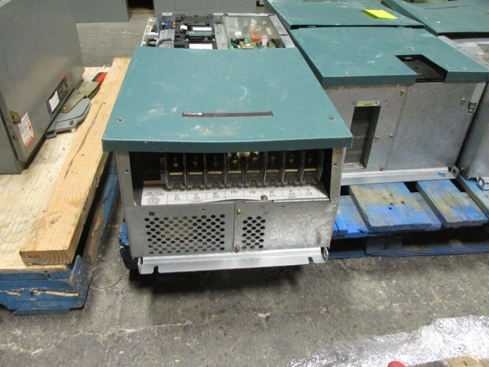 Allen-Bradley VTAC 9 / PowerFlex 700 AC Drive 20BD156A0ANNANA0 125HP 3Ph Used