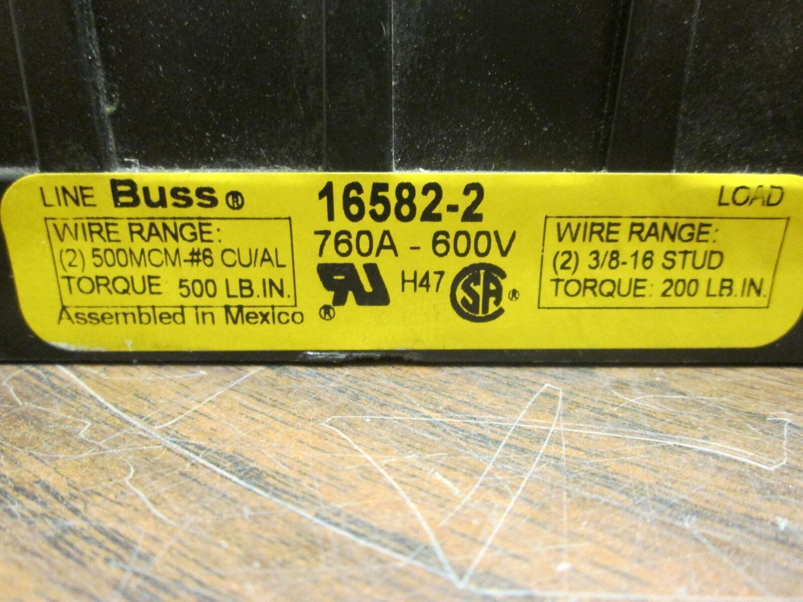 Buss Power Distribution Block 16582-2 760A 600V 2P *Chipped Corner* Used