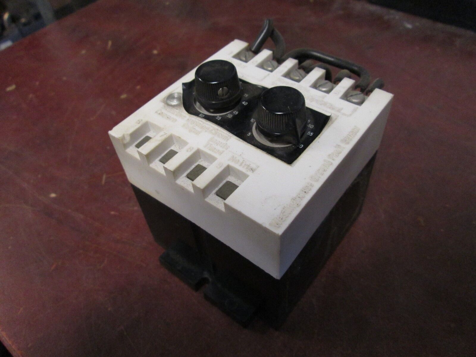 Westinghouse Ground Fault Sensor Controller 5 - 60Hz 5 - 60A Used