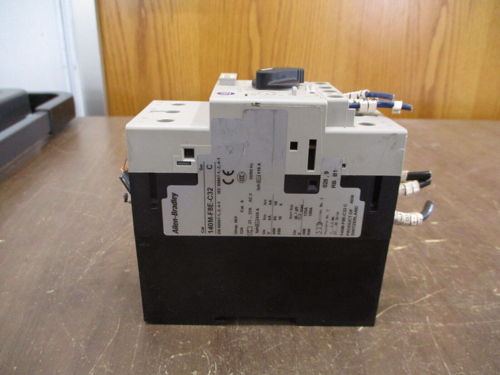 Allen-Bradley Motor Protector 140M-F8E-C32 Ser. C Trip: 23-32A Used