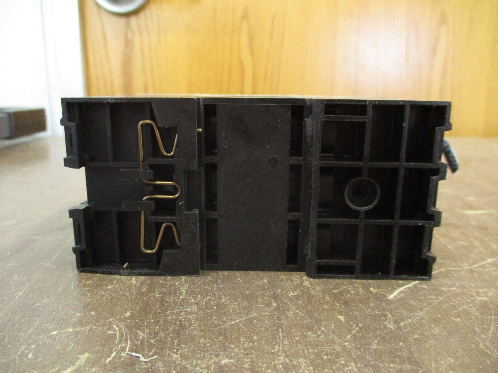 Allen-Bradley Motor Protector 140M-F8E-C32 Ser. C Trip: 23-32A Used