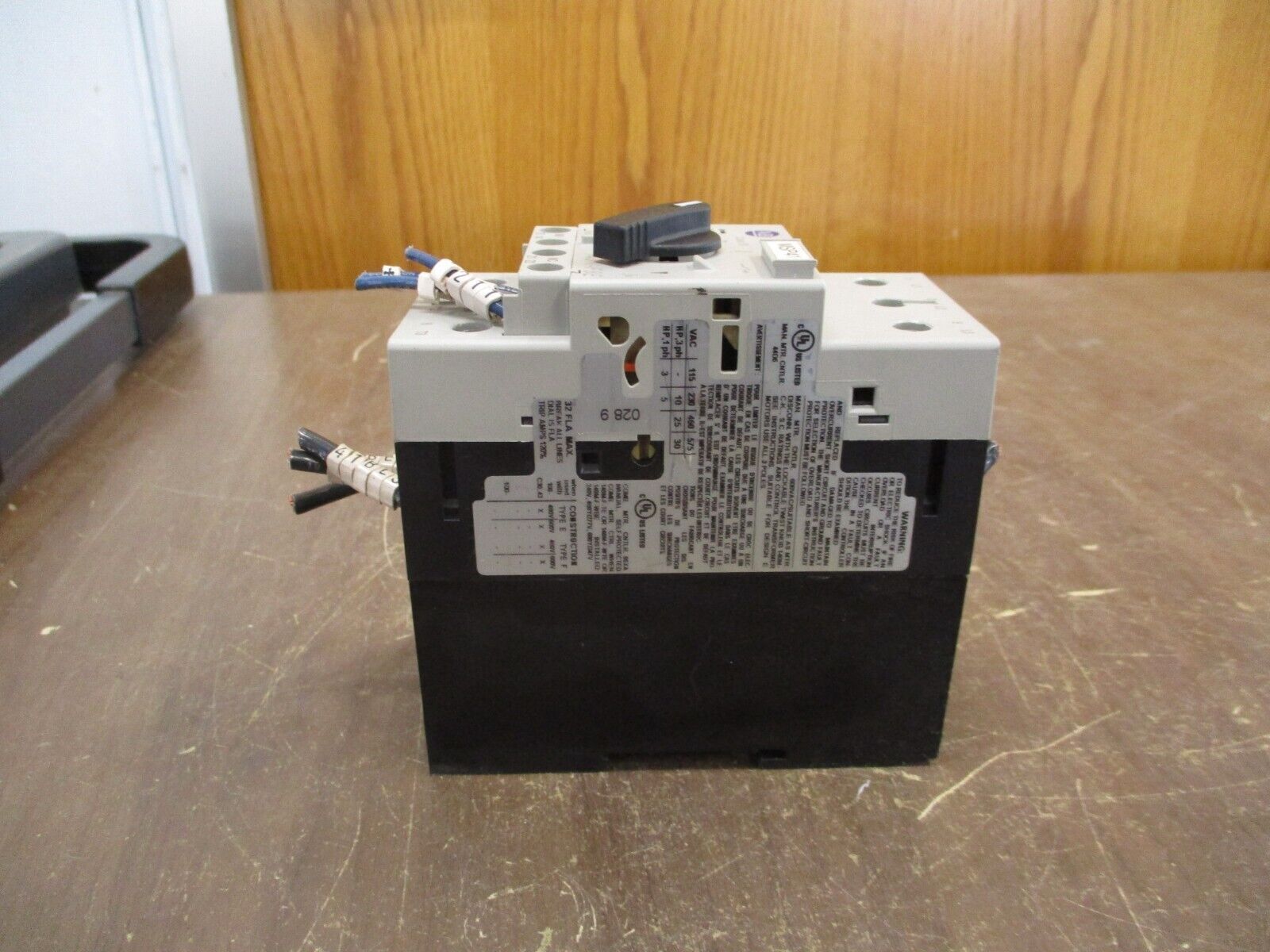 Allen-Bradley Motor Protector 140M-F8E-C32 Ser. C Trip: 23-32A Used
