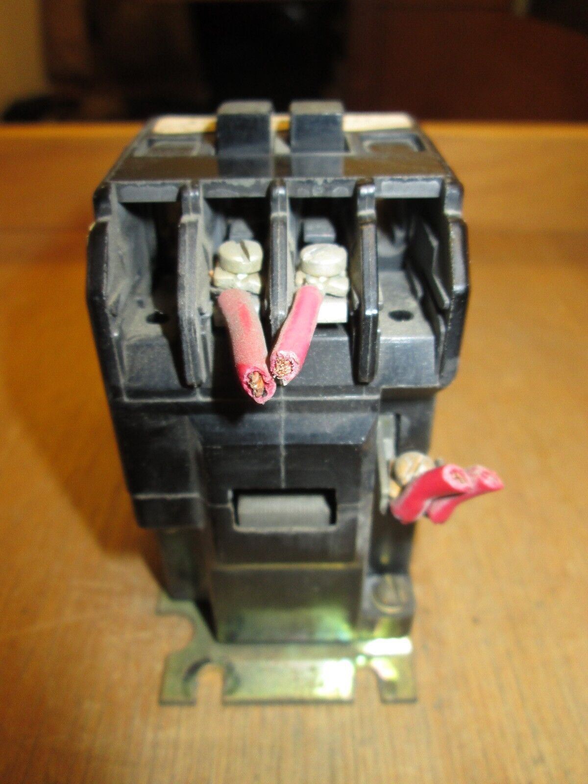 Westinghouse Control Relay BF20F 10A 300VAC 120V coil Used