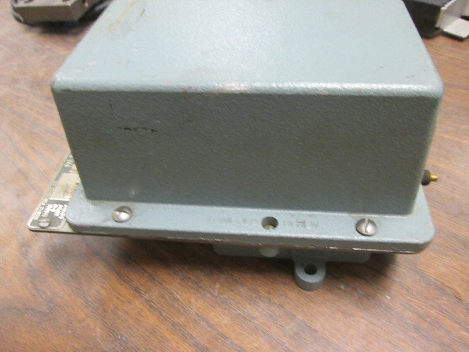Moore P/E Transducer 781P6 Input: 3-15 PSI Output: 4-20mA Used