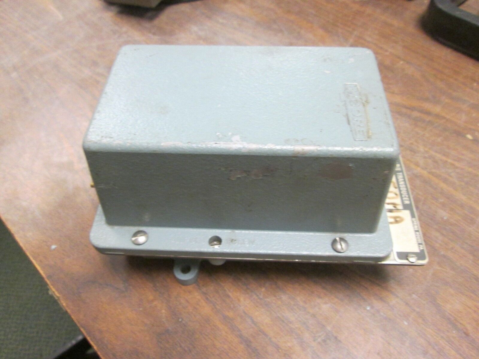 Moore P/E Transducer 781P6 Input: 3-15 PSI Output: 4-20mA Used