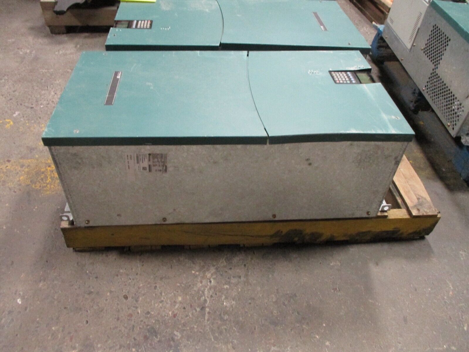 Allen-Bradley VTAC 9 / PowerFlex 700 AC Drive 20BD156A0ANNANA0 125HP 3Ph Used
