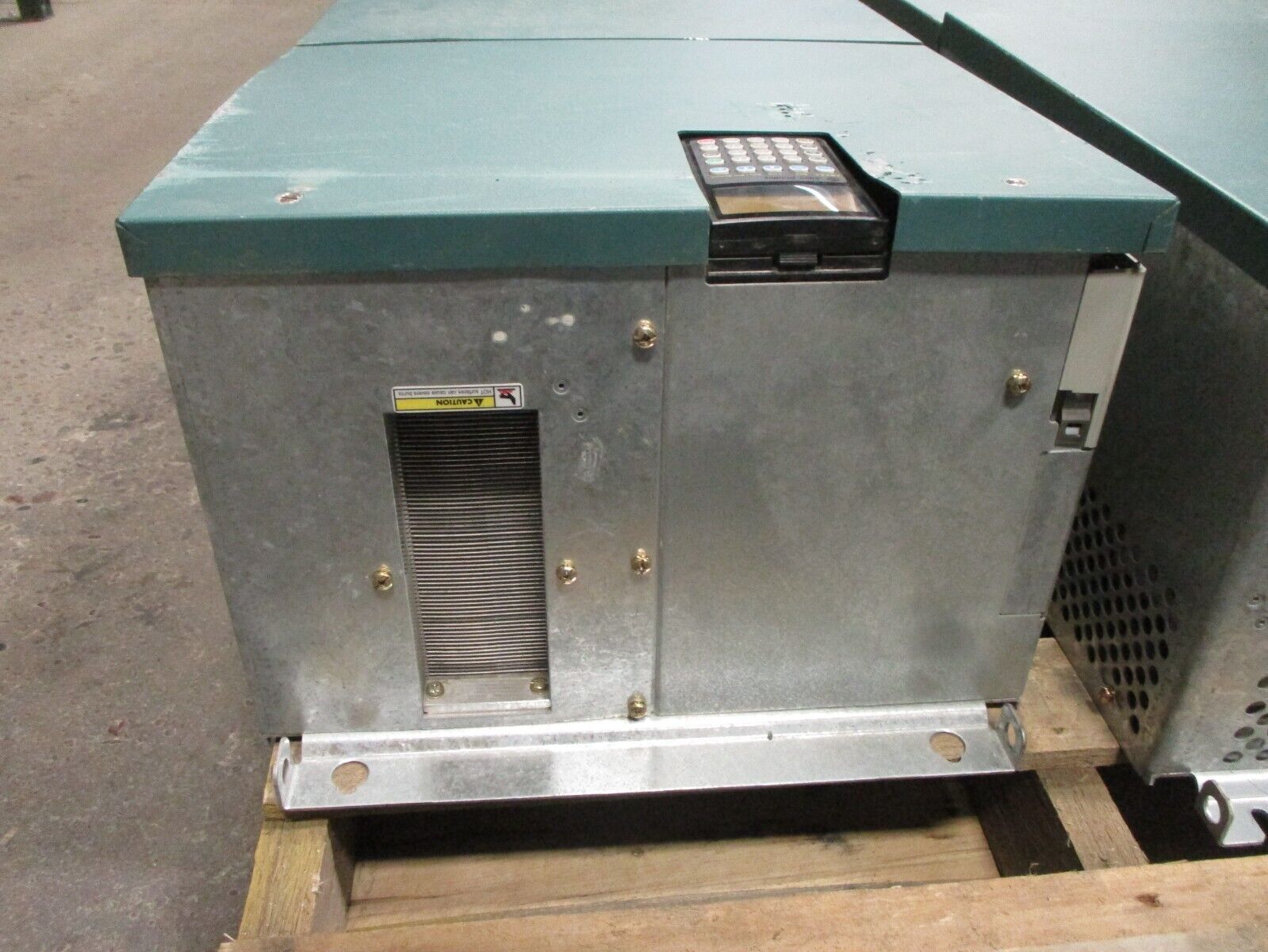 Allen-Bradley VTAC 9 / PowerFlex 700 AC Drive 20BD156A0ANNANA0 125HP 3Ph Used