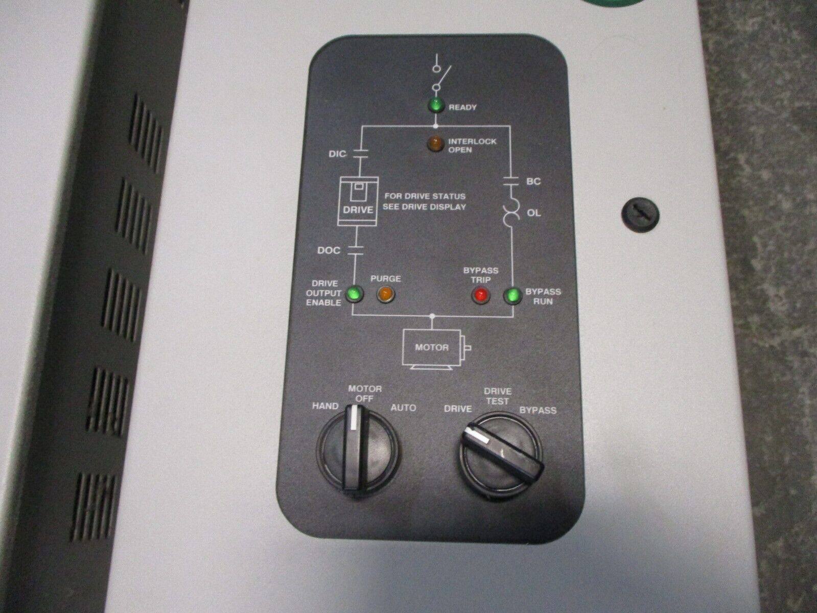Rockwell Automation VTAC 9 AC Drive w/ Bypass 9VT401-022HTAN 15HP 3Ph w/ Keypad