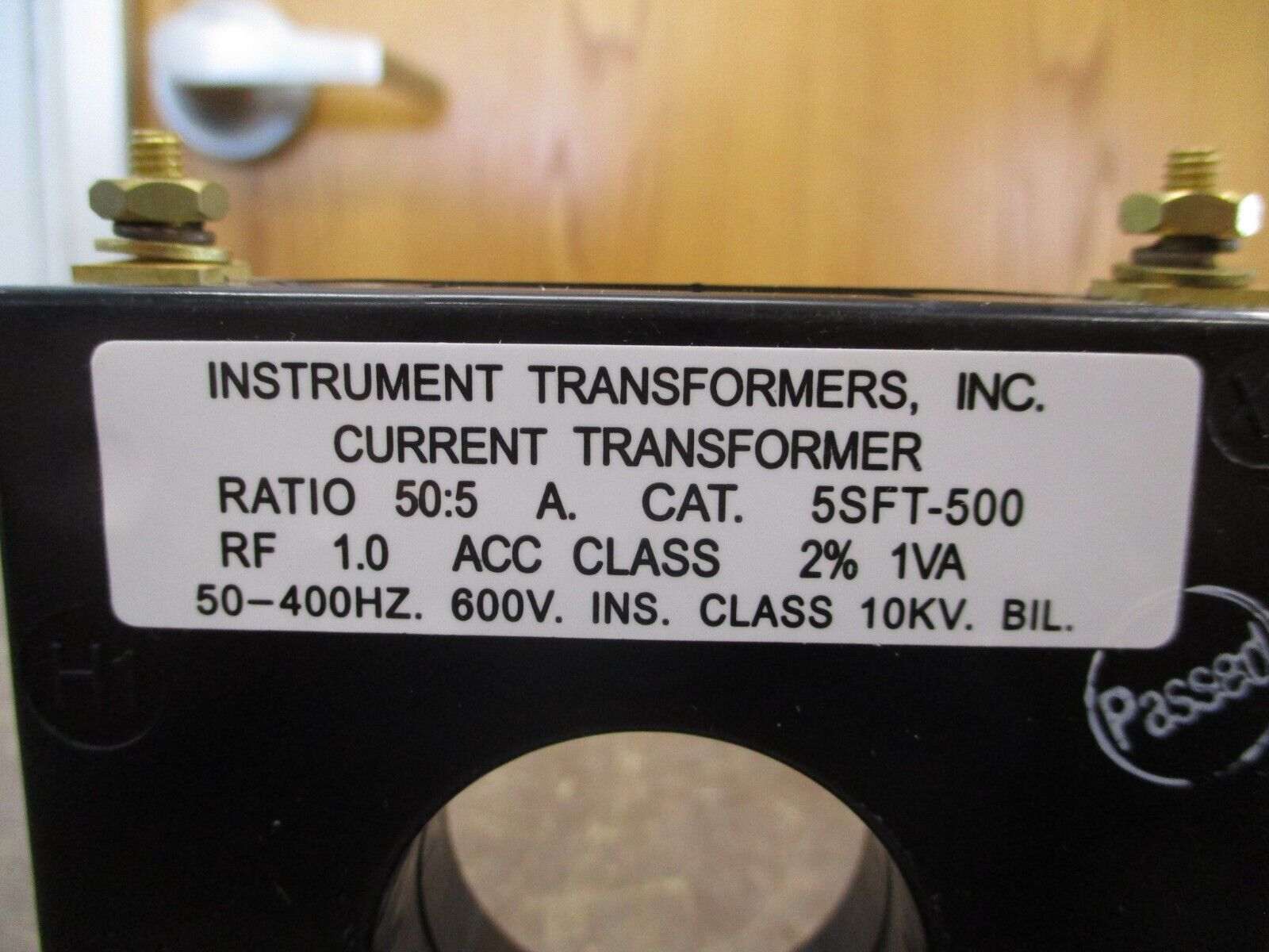 Instrument Transformers Current Transformer 5SFT-500 Ratio 50:5A 600V 50-400Hz