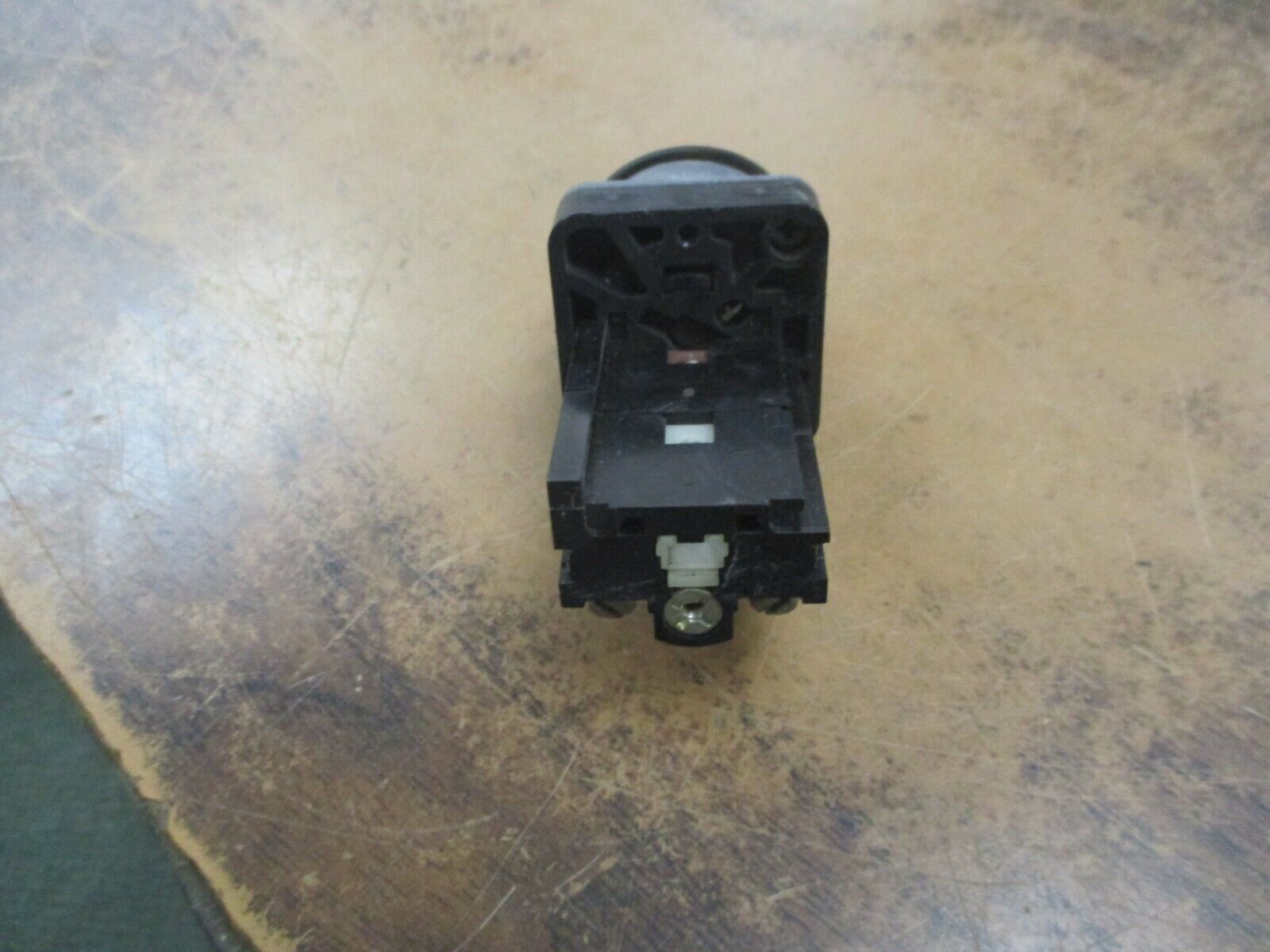 Robertshaw Illuminated Push Button Switch AHEIL AI-R Red Lamp: 150V, 3W Used