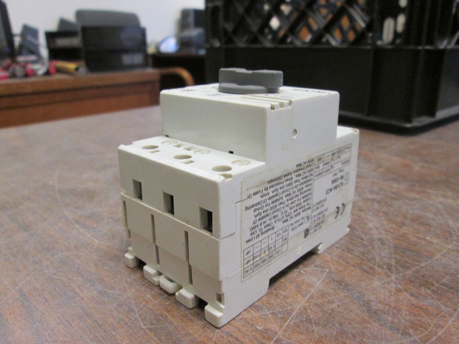 GE Manual Motor Starter SFK1M Range: 6.3-9.0A Used