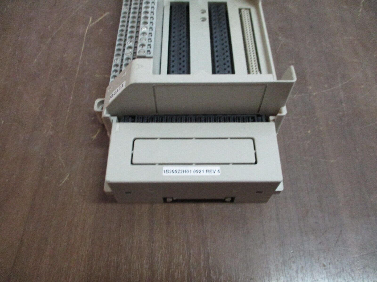 Emerson Ovation Process Control Base 1B30035H01 Rev. 05 Used