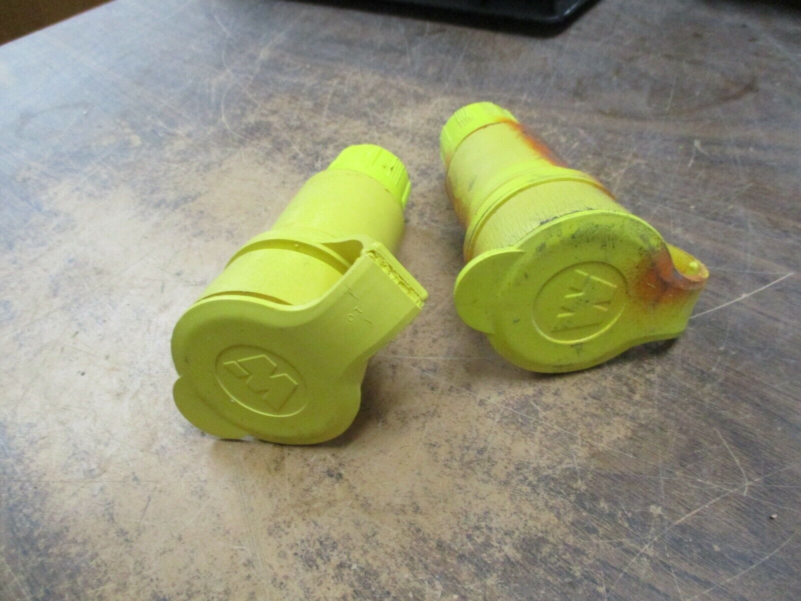 Daniel Woodhead Watertight Connector Nema 5-15 15A 125V *Lot of 2* Used