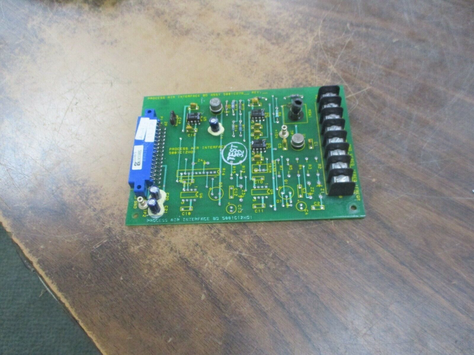 Allen-Bradley Process Air Interface Board 5881C12H01 Rev. 2 Used