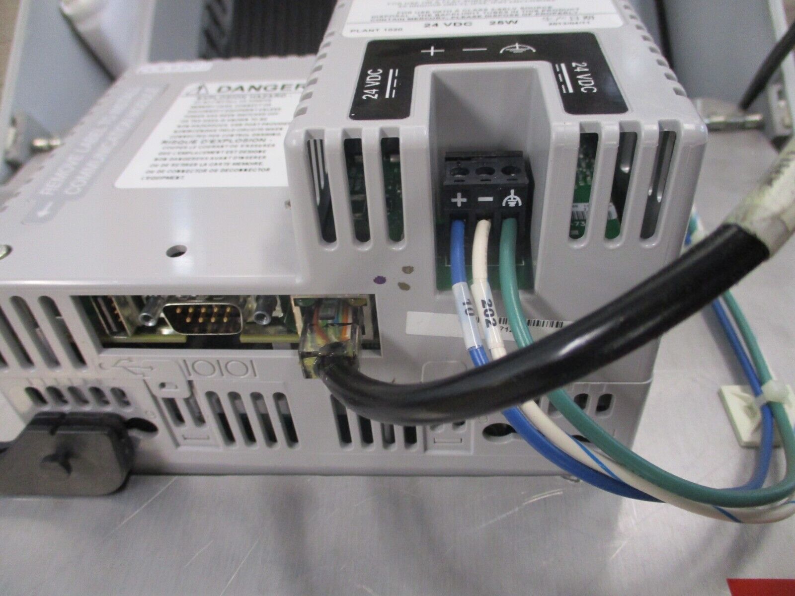 Allen-Bradley Enclosed Panelview Plus 6002711P-T6C20D Ser. D Used