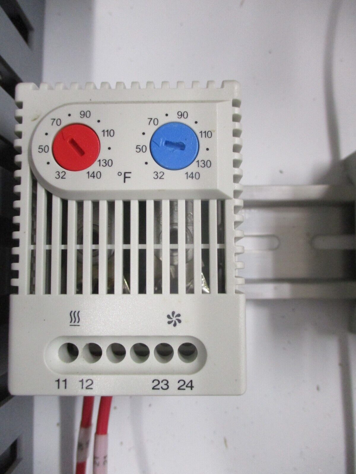 Allen-Bradley Enclosed Panelview Plus 6002711P-T6C20D Ser. D Used