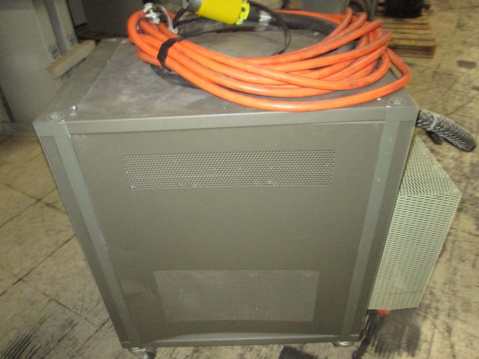 HP DC Power Supply Ser. 2614A-01008 20KVA 208VAC 3ph Used