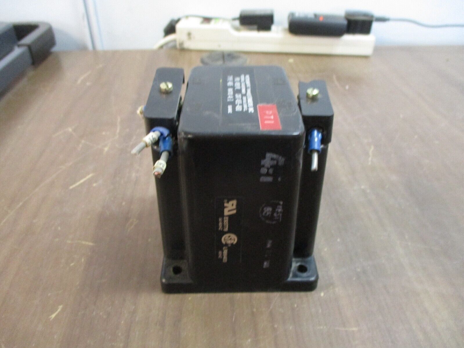 Instrument Transformers Potential Transformer 465-480 480V 4:1 10KV BIL Used