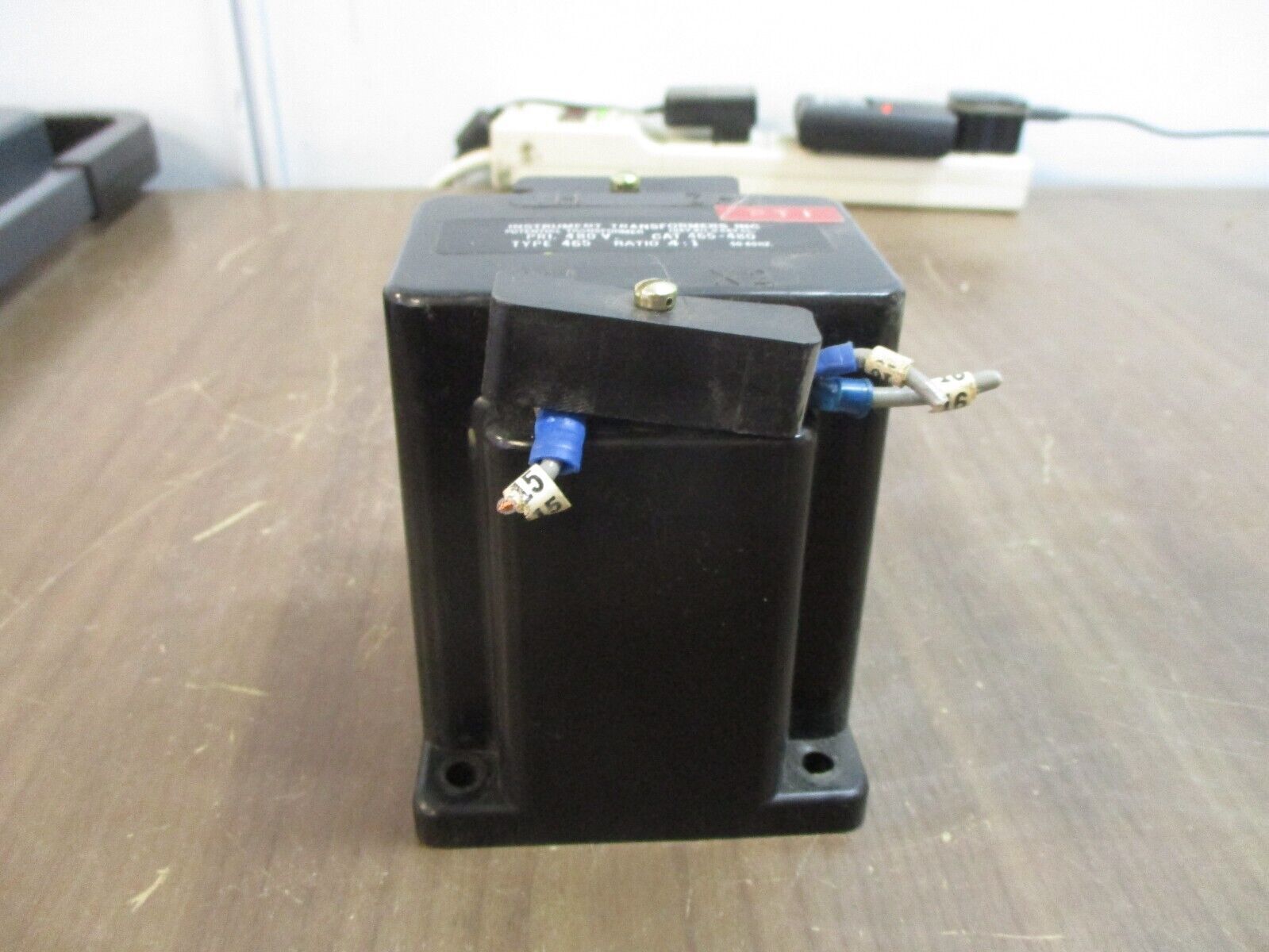 Instrument Transformers Potential Transformer 465-480 480V 4:1 10KV BIL Used