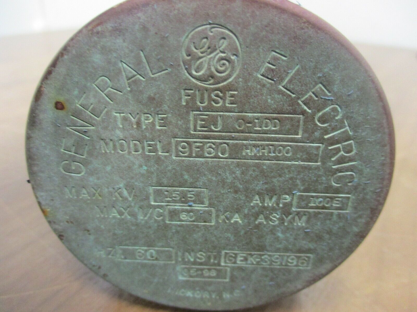 GE Type EJ0-1DD Fuse 9F60HMH100 100E 15.5KV 60Hz Used