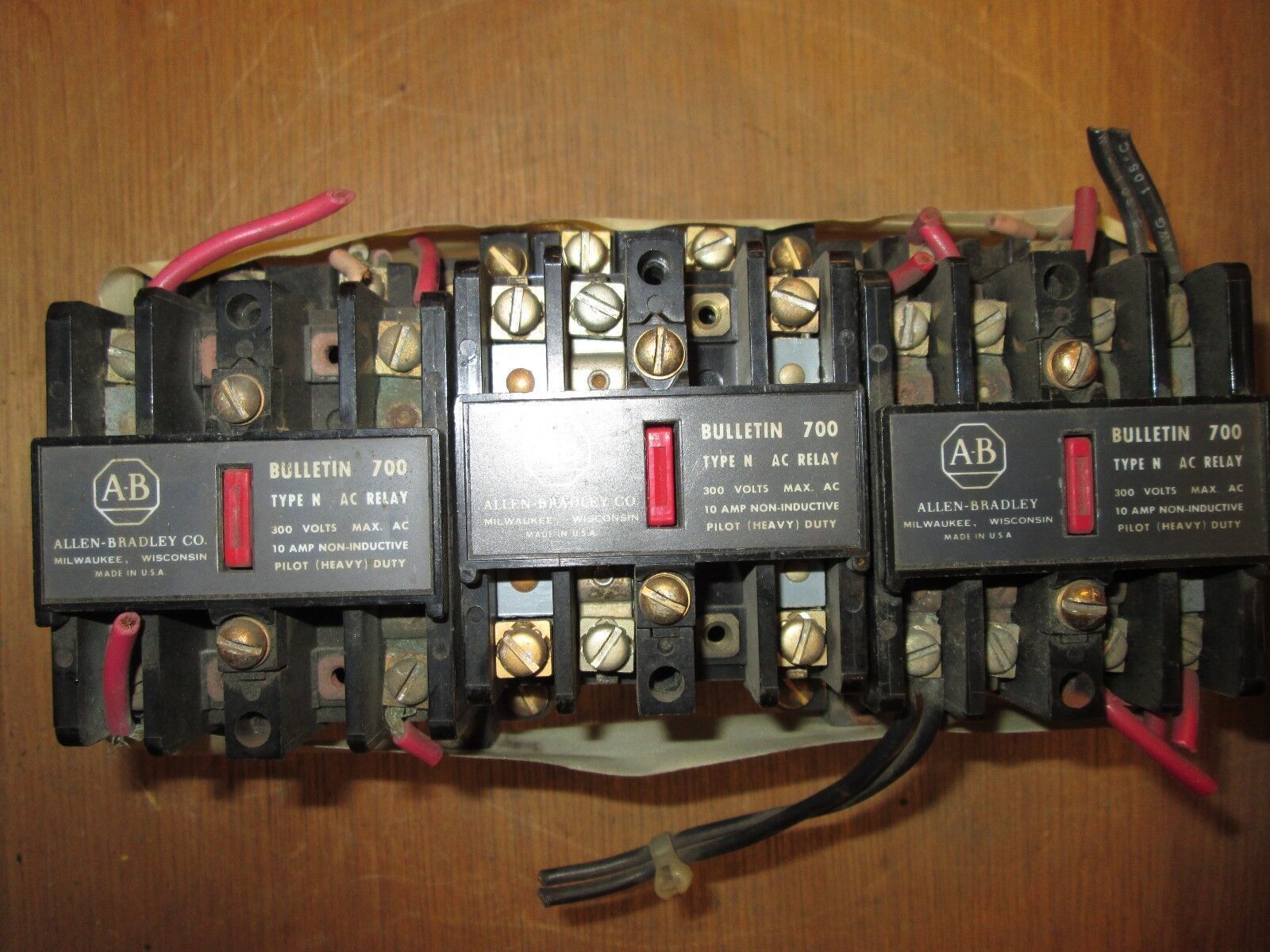 Allen-Bradley Relay 700-N200A1 120V Coil *Lot of 3* Used